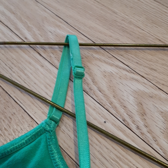 SEDUCTION dark green camisole - Picture 3 of 4